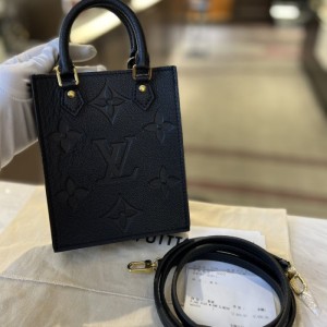 Bolso de la Sra. Louis Vuitton LV piel de vaca negra mini Petit SAC Plat