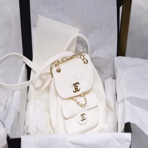 Bolso de hombro de la Sra. Chanel Chanel al bolso de hombro blanco crema 22c Duma