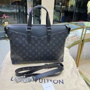 Bolso Louis Vuitton maletín LV