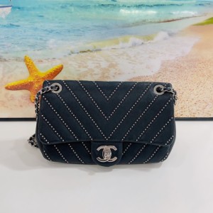 Bolso de hombro de la Sra. Chanel Chanel bolso de plata negra limitado en V CF Big mini bolso