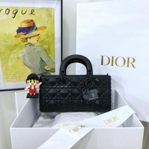 ディオールショルダーバッグdior