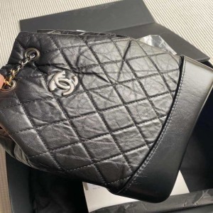 Bolso de hombro de la Sra. Chanel