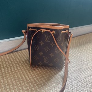 Sra. Louis Vuitton bolso de hombro Nano Neo