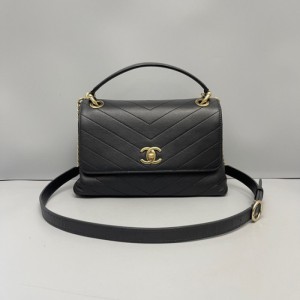 Bolso de Chanel Coco handle peque?a piel de vaca de oro negro