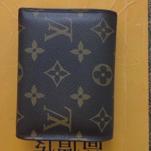 Sra. Louis Vuitton billetera de frijoles cortos