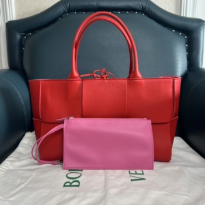 Arco tote bolso rojo mediano