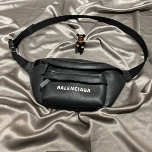  balenciaga Wheel cintura  pecho negro