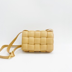  Butterfly s padded casette bolso de hombro tama?o peque?o beige