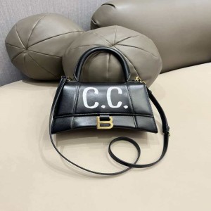 Bolso de hombro de la Sra. balenciaga