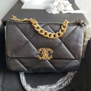 シャネルレディースショルダーバッグChanel 19 bag