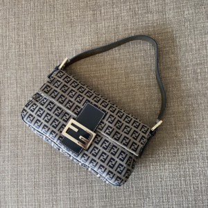  bolsa de hombro de Fendi