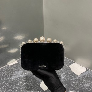 ミューミューレディースショルダーバッグmiumiuベルベット片手ショルダーバッグ