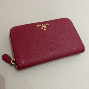 Billetera  bolso de tarjeta  bolso de llaves de la Sra. Prada billetera roja