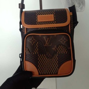 Bolso de hombro para hombres Louis Vuitton lvxnigo paquete de cartero conjunto