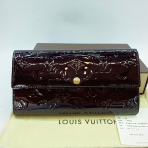 Billetera de Sra. Louis Vuitton  bolso de tarjeta  bolso de llaves billetera larga de color cereza