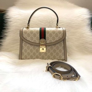 Bolso beige de la Sra. Gucci