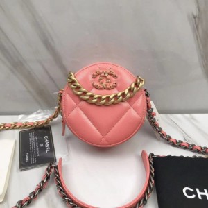 chanel 19ショルダーバッグminiピンク