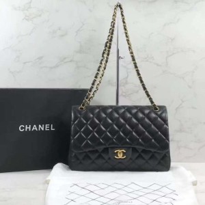 Chanel bolso de hombro de oro negro Jumbo