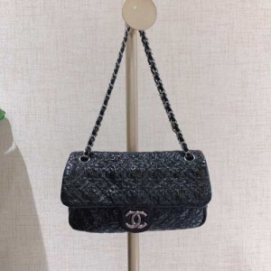 Sra. chanel, bolso de hombro, camelia laca CF