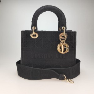 Bolso Lady Dior negro de cinco Casillas