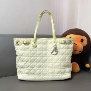 Bolso de la Sra. Dior diotote