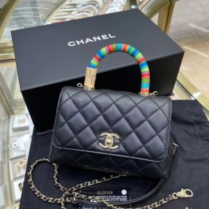 Sra. chanel, bolso de hombro, Chanel Handle