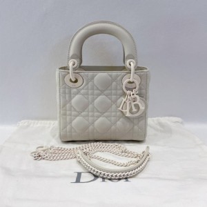 Bolso Lady Dior tres casillas blancas