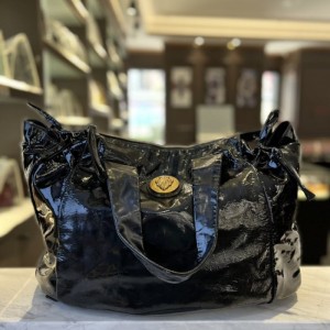 Bolso de la Sra. Gucci Gucci bolso de laca negra Gucci bolsa de compras grande