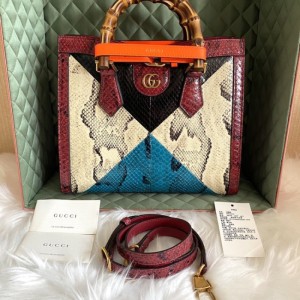 Bolso de la Sra. Gucci Gucci Diana bolsa de bambú de piel de serpiente