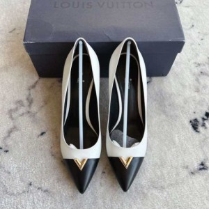 Zapatos de mujer con tacones altos de la Sra. Louis Vuitton