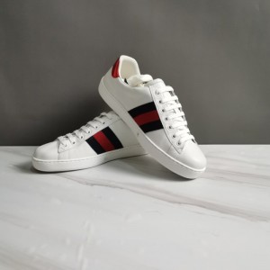 Zapatos planos Gucci zapatos blancos bordados Love