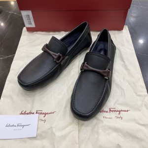 Ferragamo zapatos de cuero para hombres clásico para hombres con un pie de cuero de vaca negro cómodo zapatos de ocio de negocios Doudou zapatos para hombres talla 7