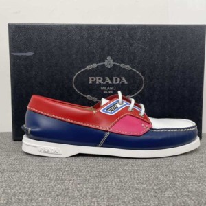 Zapatos de cuero para hombres Prada