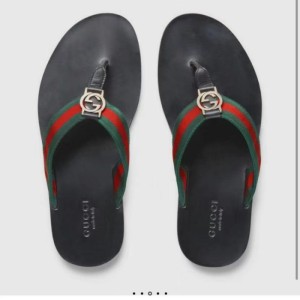 Sandalias  zapatillas para hombres Gucci