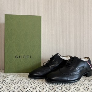 Zapatos de cuero para hombres Gucci