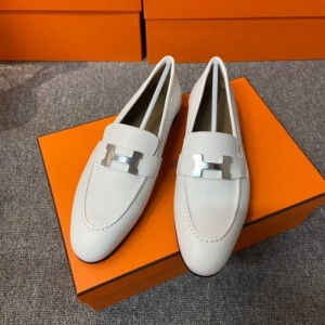 Zapatos planos Hermes zapatos kangkangle Fu zapatos botones blancos de plata 35 yardas y media