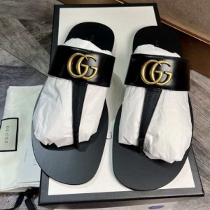 Sandalias  zapatillas para hombres Gucci