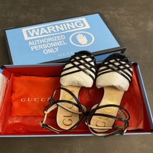 Zapatos de tacón alto de la Sra. Gucci