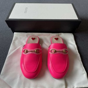 Sandalias  zapatillas para mujeres Gucci