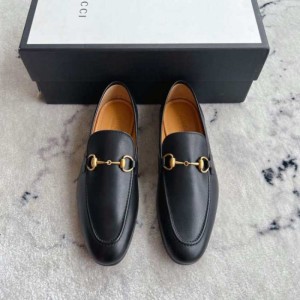 Zapatos de cuero para hombres Gucci