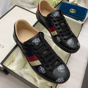 Zapatos casuales para hombres Gucci