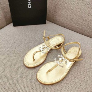 Sandalias  zapatillas para mujeres Chanel