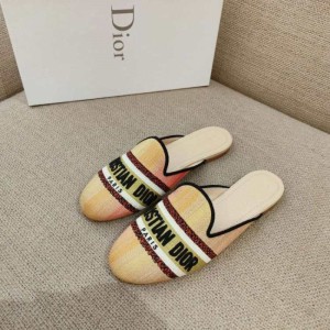 Sandalias  zapatillas para mujeres Dior