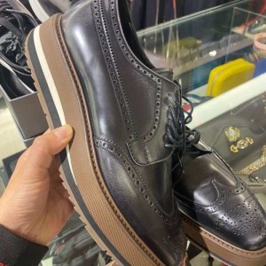 Zapatos casuales para hombres Prada zapatos para hombres