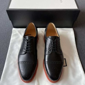 Zapatos de cuero para hombres Gucci