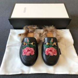 Sandalias  zapatillas para mujeres Gucci