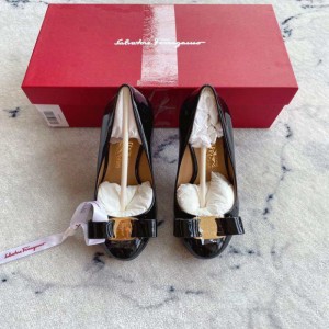 Sra. Ferragamo tacones altos zapatos de mujer