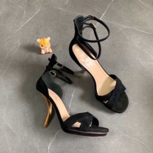 Sandalias  zapatillas para mujeres Dior