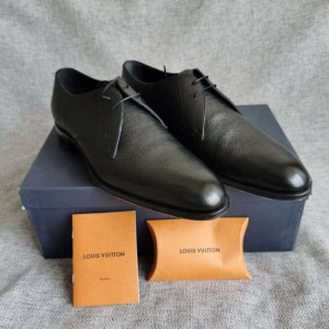 Zapatos de cuero para hombres Louis Vuitton