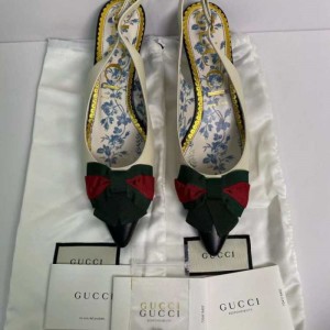 Sandalias  zapatillas Gucci tacones de gato clásicos Gg web